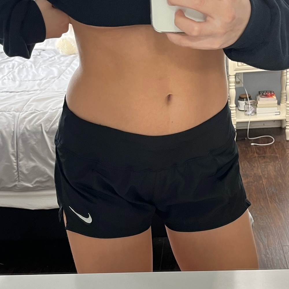 Nike athletic shorts black